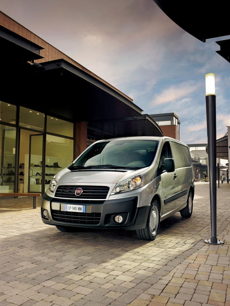 Fiat Scudo Panorama 2008 года  (фото 2 из 12)